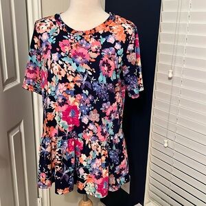 EUC 1.4.3. Story by Line Up Floral Drop Waist Short Sleeve Top